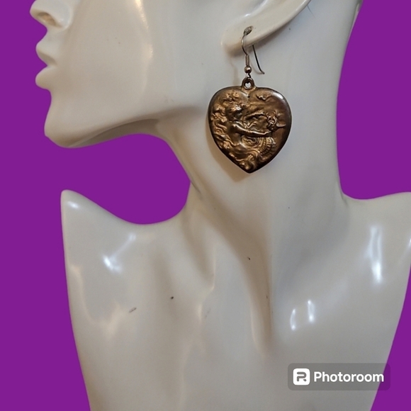 Vtg Pewter Goddess Mermaid Seahorse Fantasy Heart Dangle Hook Earrings - Picture 1 of 5